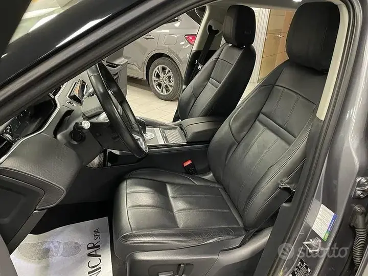 Land Rover Evoque 2019 photo 4