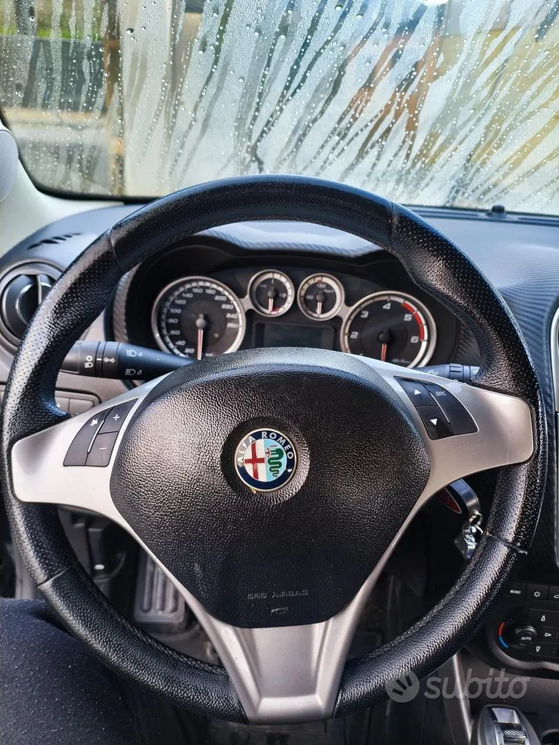 Alfa Romeo Mito 2010 photo 4