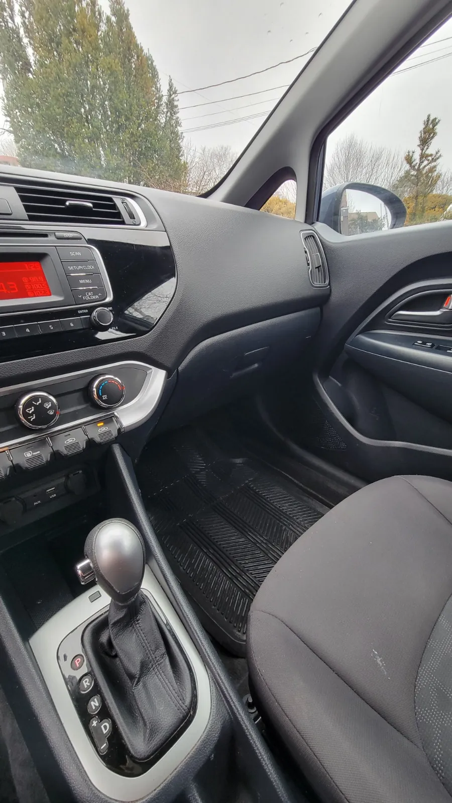 Kia Rio 2016 photo 5