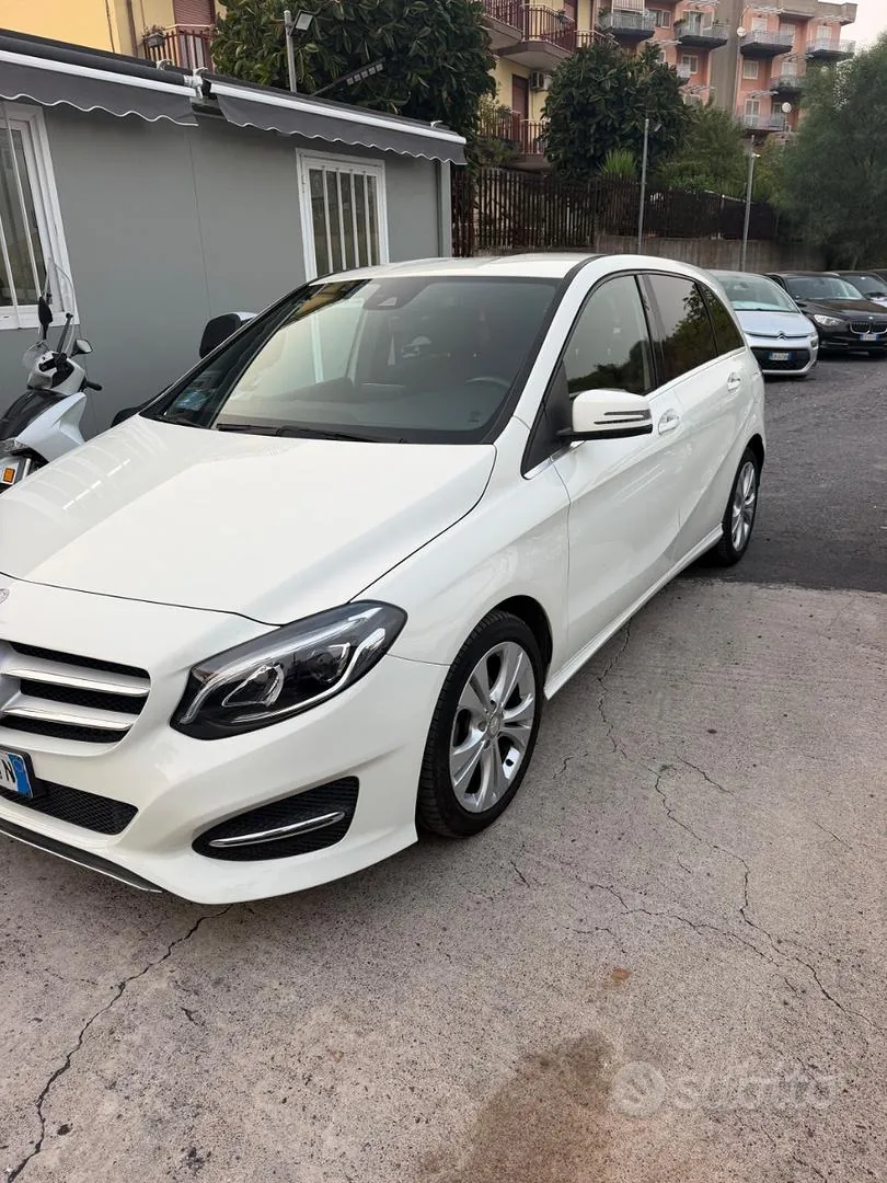 Mercedes-Benz B