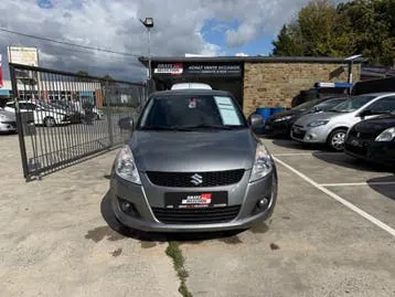 Suzuki Swift 2012 photo 2