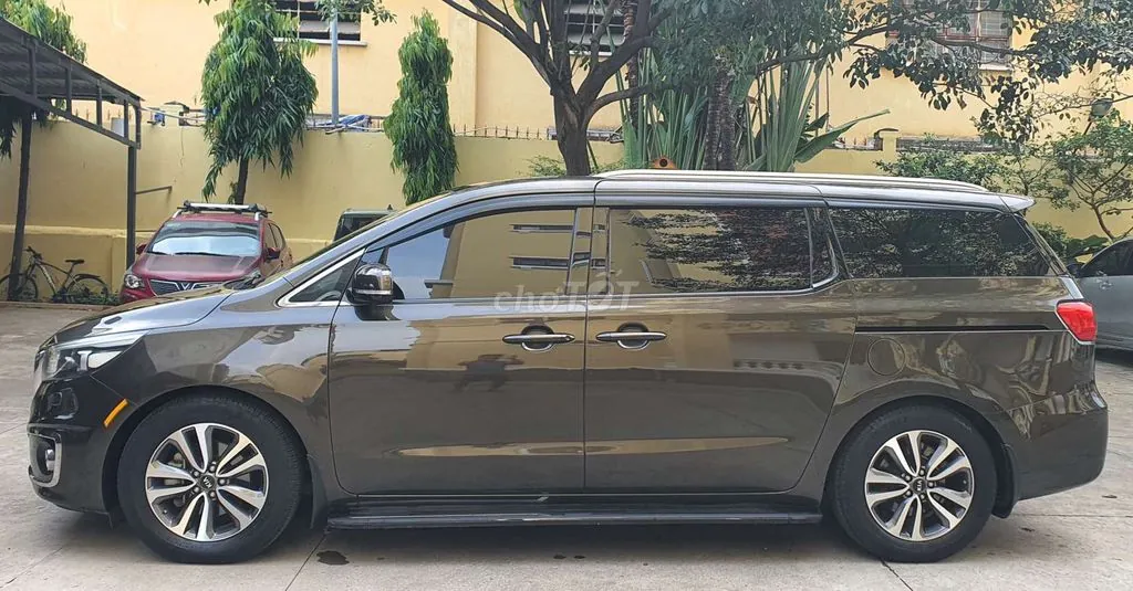 Kia Sedona 2016 photo 4