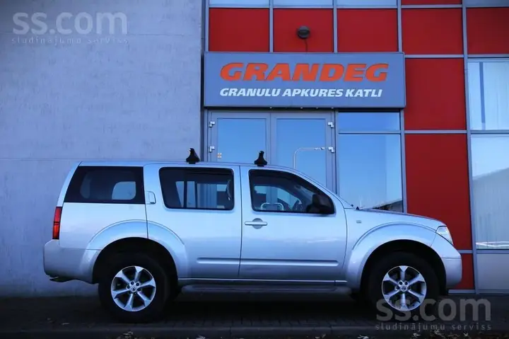 Nissan Pathfinder 2009 photo 3