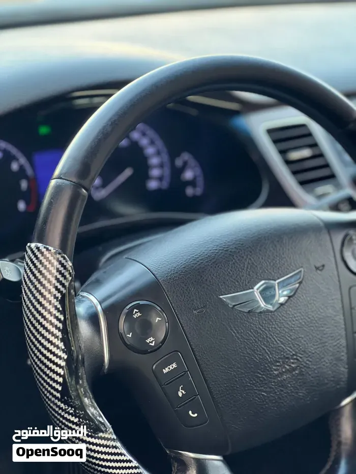 Genesis G70 2012 photo 4