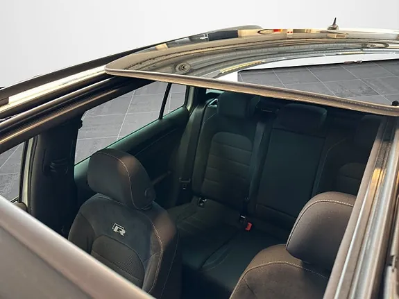 Volkswagen Golf 2018 photo 2