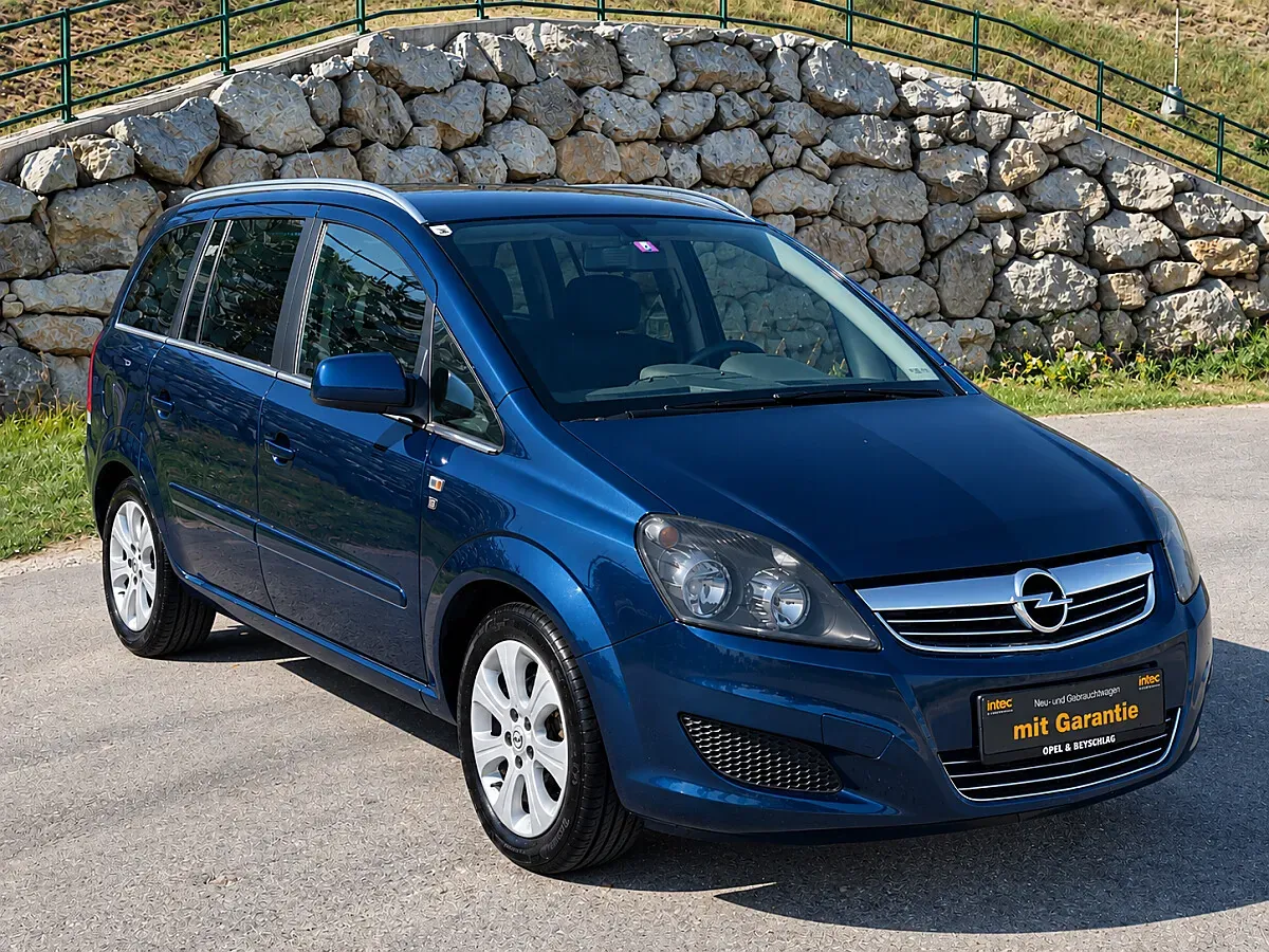 Opel Zafira 2011 photo 3