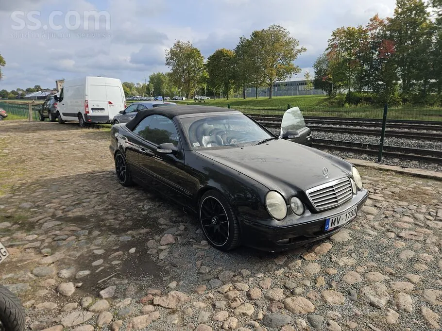 Mercedes-Benz Clk230