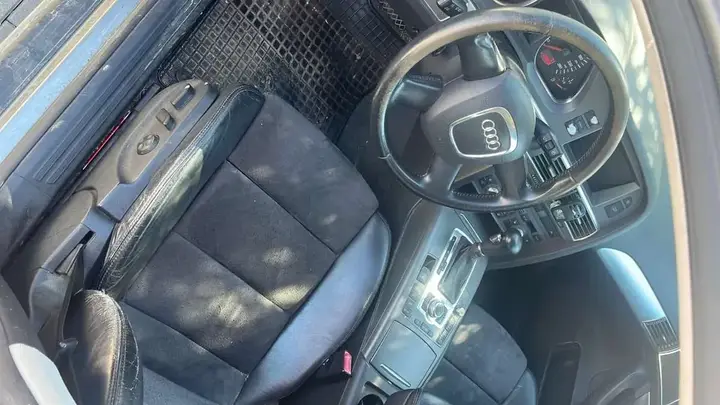 Audi A6 2006 photo 2
