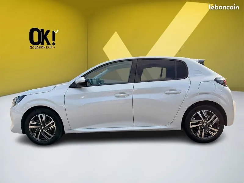 Peugeot 208 2021 photo 2