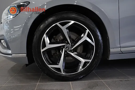 Volkswagen Passat 2023 photo 4