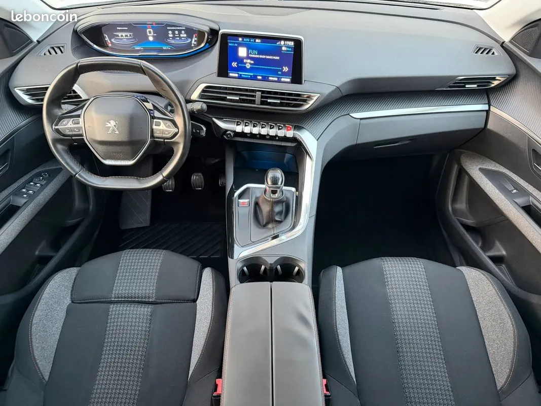 Peugeot 3008 2017 photo 3
