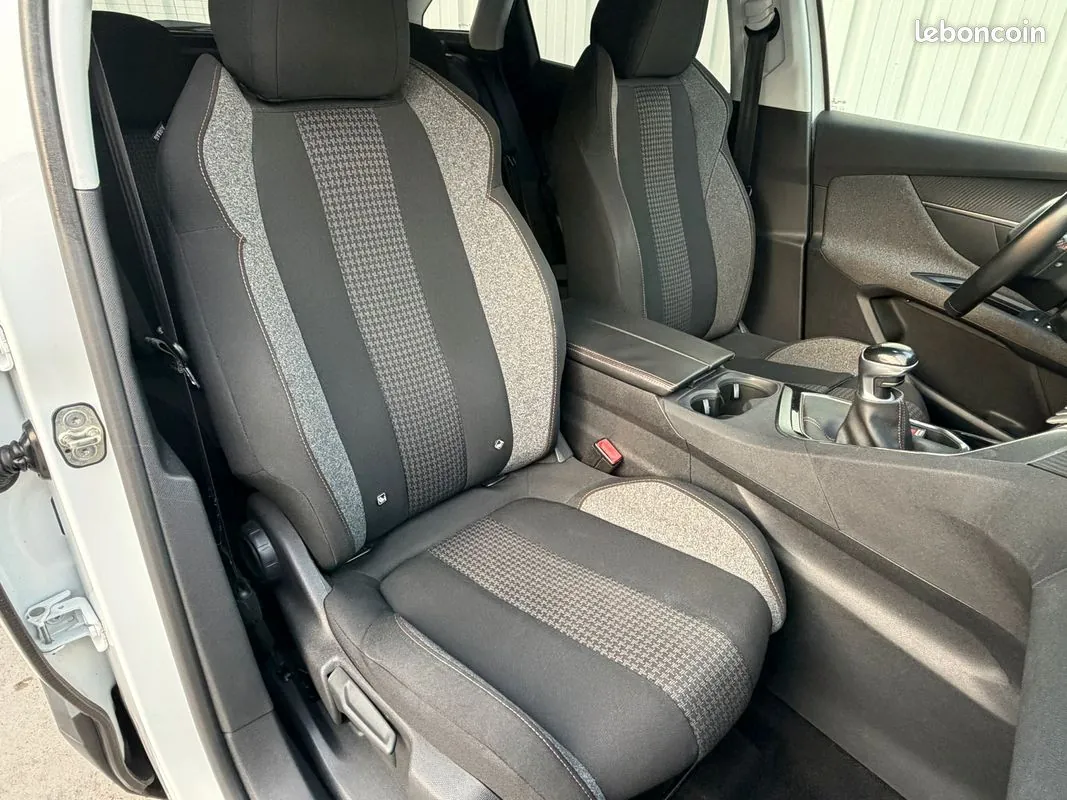Peugeot 3008 2017 photo 4