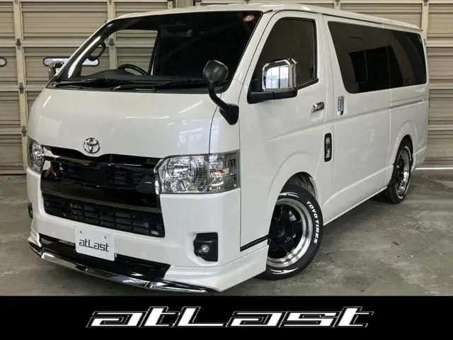 Toyota Hiace Van 2025 photo 2