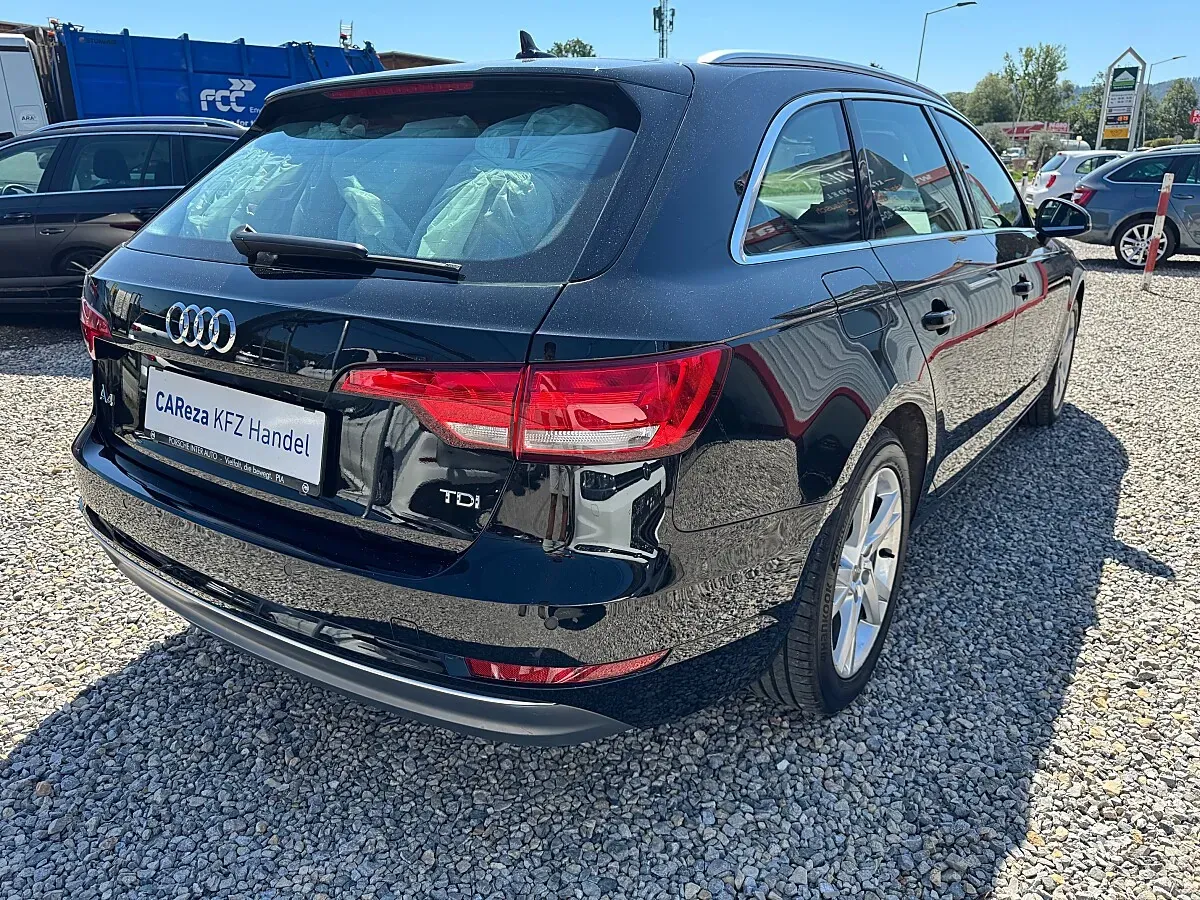Audi A4 2018 photo 3