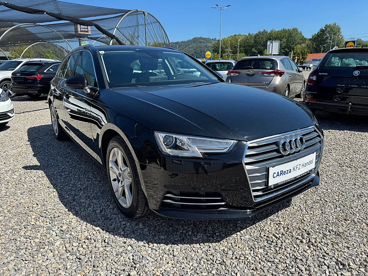 Audi A4 2018 photo 2