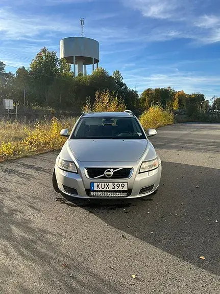 Volvo V50 2011 photo 3