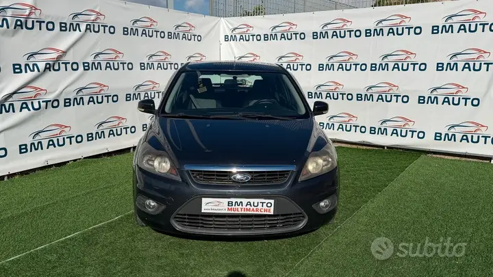 Ford Focus 2010 photo 2