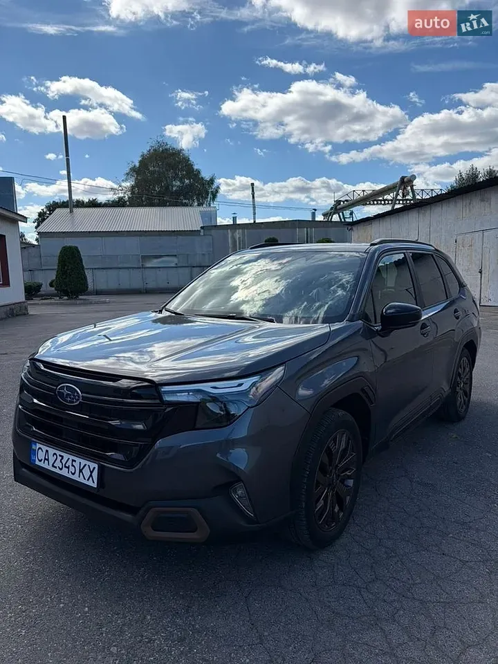 Subaru Forester 2024 photo 3