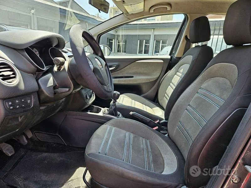 Fiat Punto 2010 photo 5