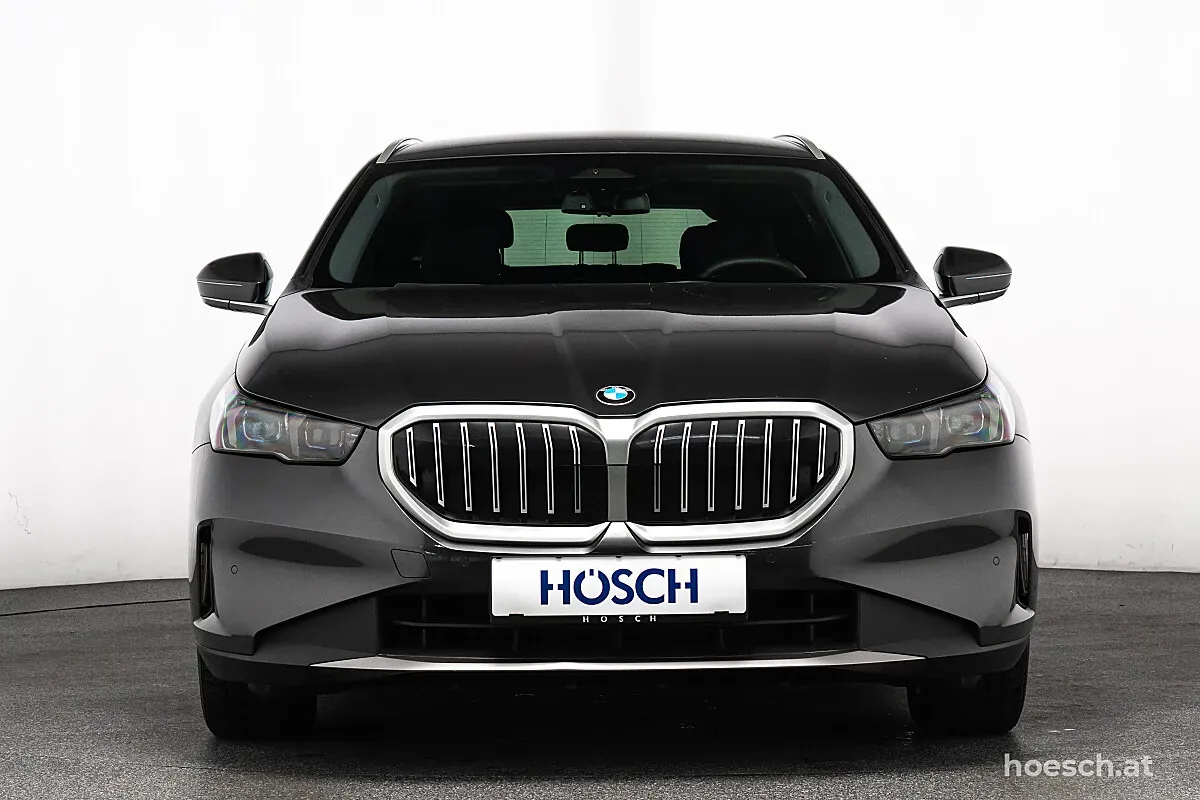 BMW 5 Series 2024 photo 2