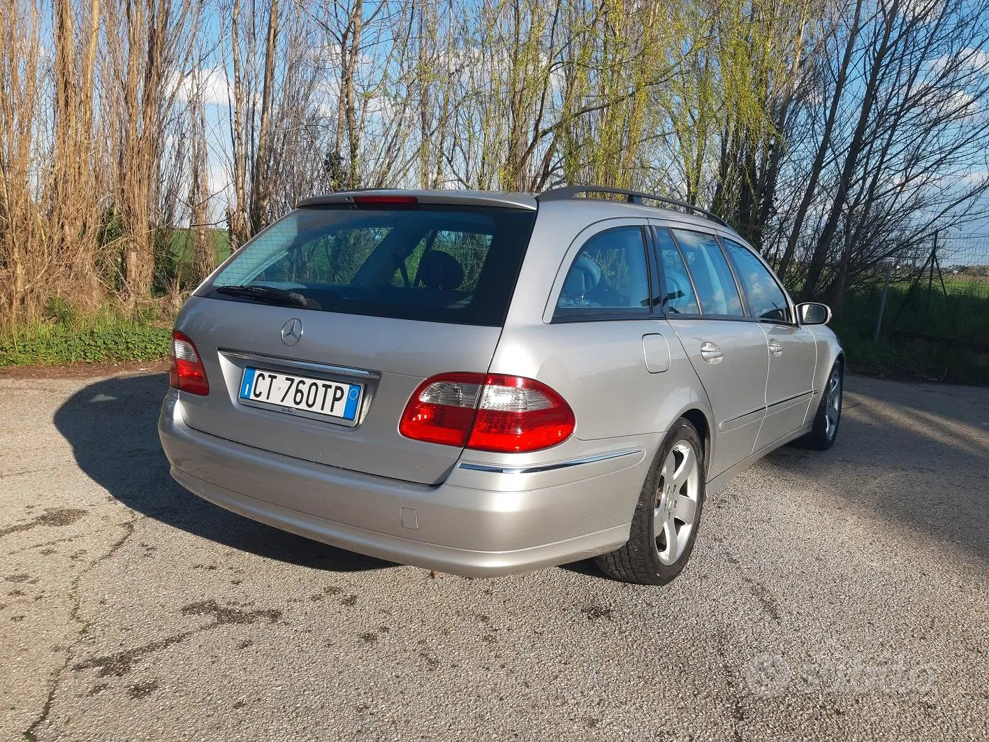Mercedes-Benz E-Class 2005 photo 2