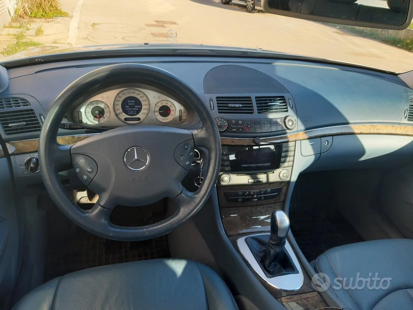 Mercedes-Benz E-Class 2005 photo 5