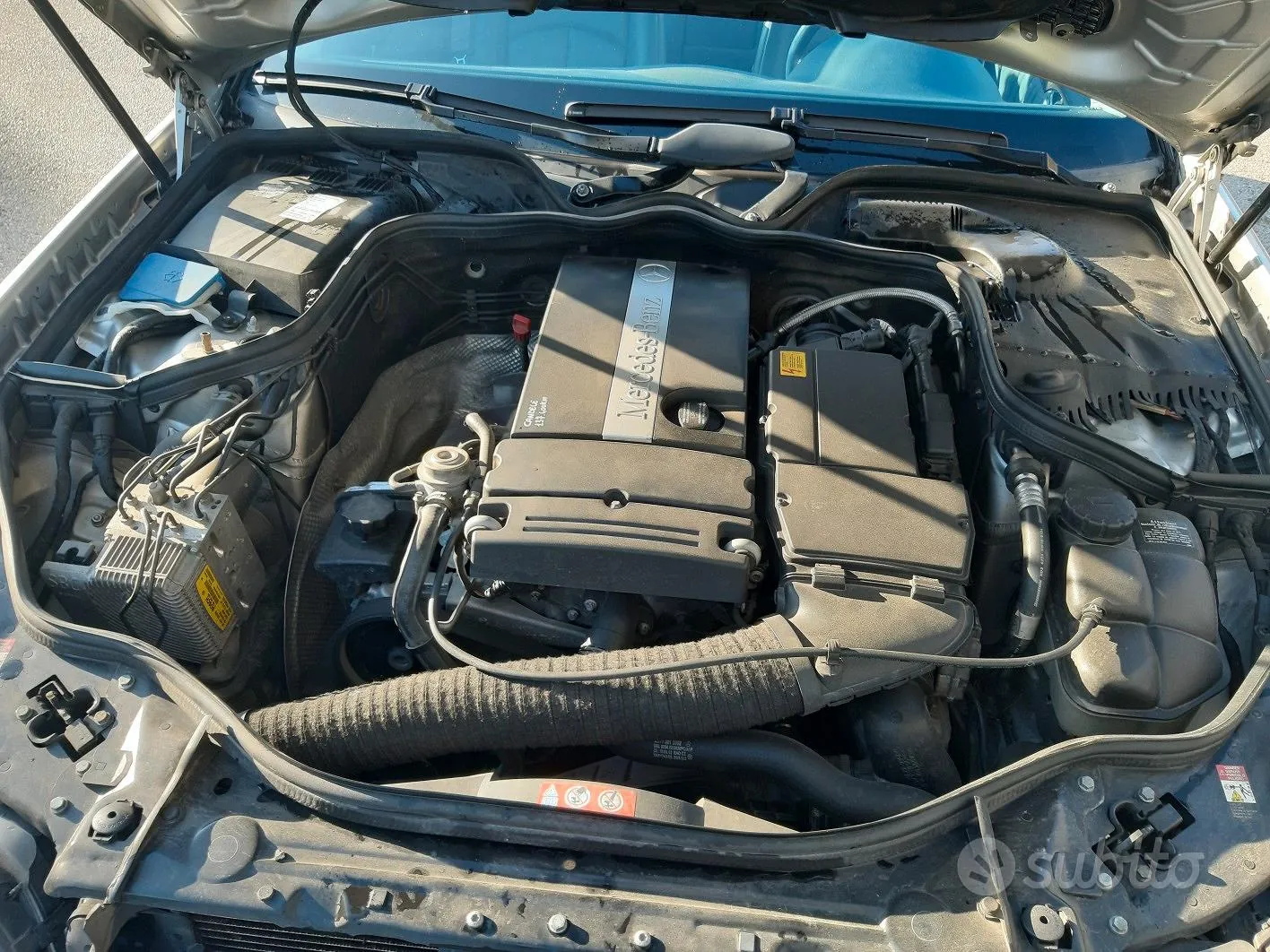 Mercedes-Benz E-Class 2005 photo 4