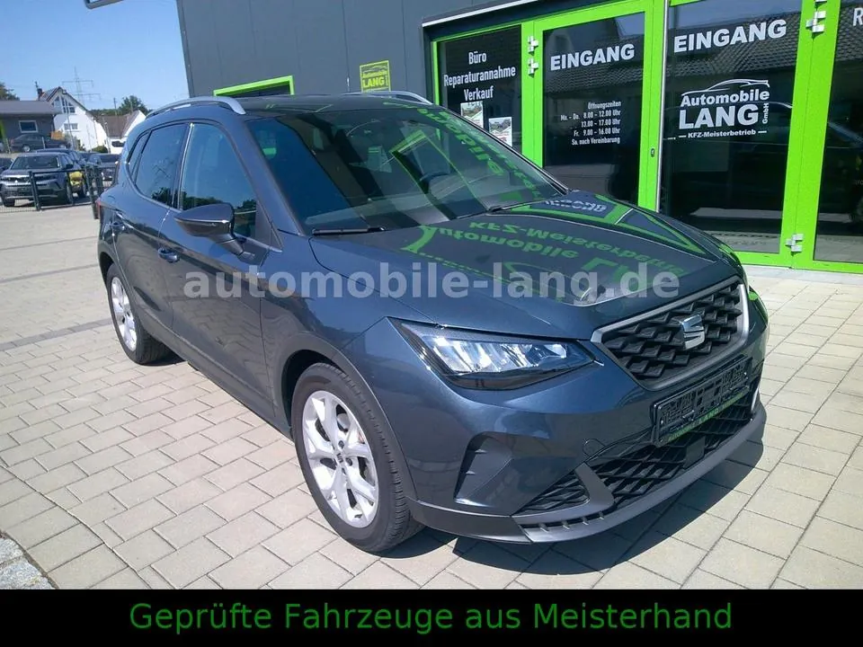 Seat Arona