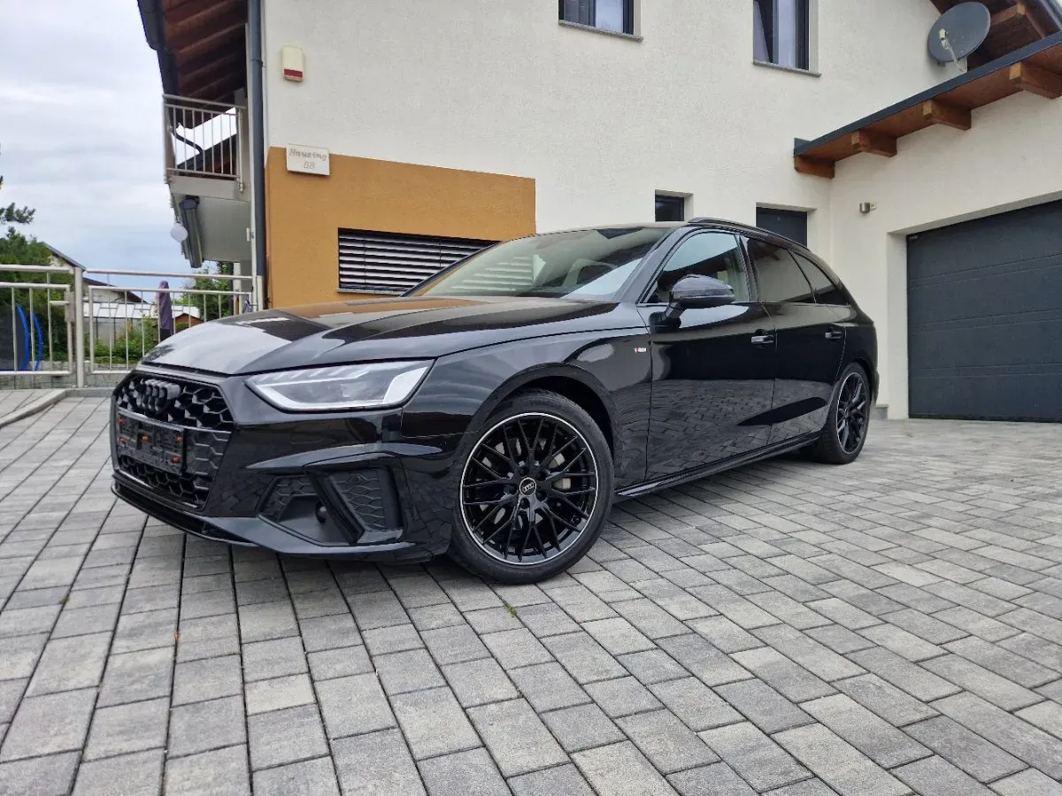 Audi A4 2023 photo 2