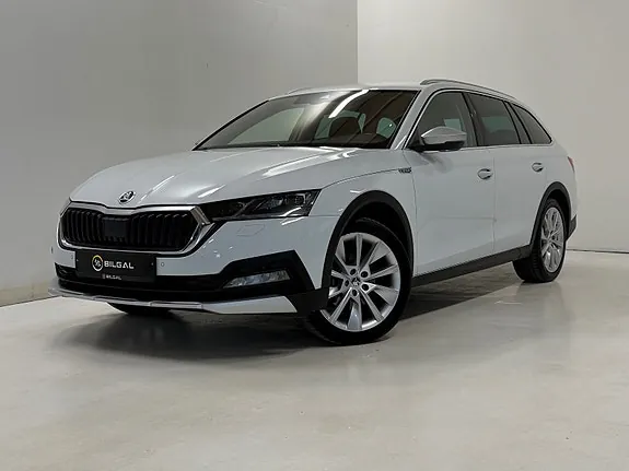 Skoda Octavia Scout 2023 photo 2