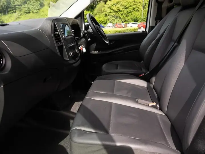 Mercedes-Benz Vito 2024 photo 5