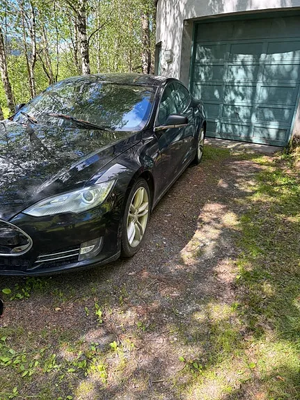Tesla Model S 2014 photo 2