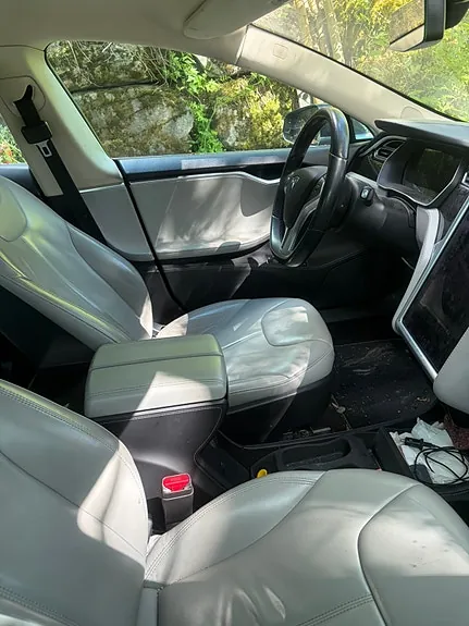 Tesla Model S 2014 photo 5