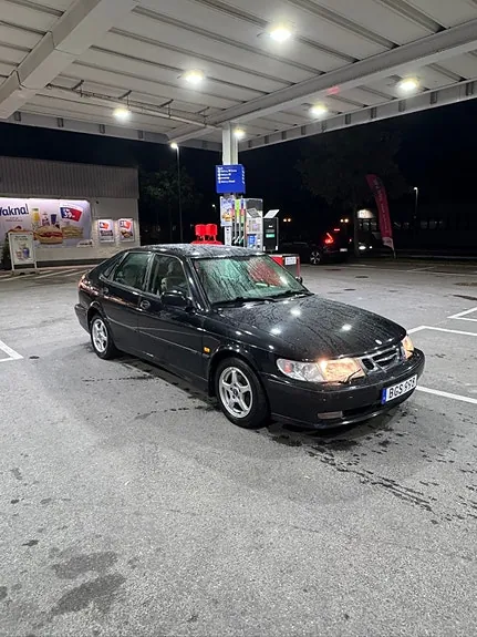 Saab 9-3 1999 photo 2