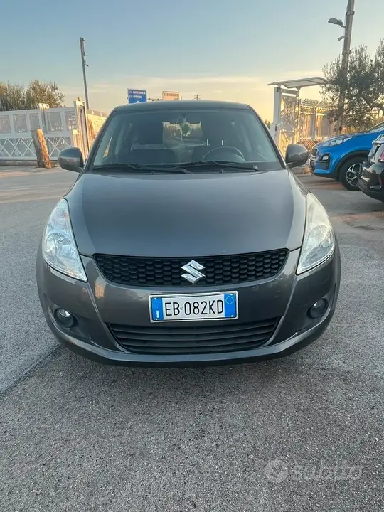 Suzuki Swift 2010 photo 3
