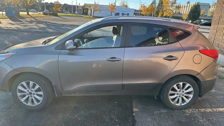 Hyundai Tucson 2010 photo 2