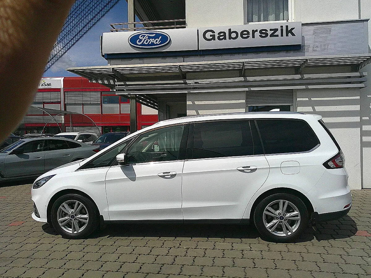Ford Galaxy 2023 photo 2