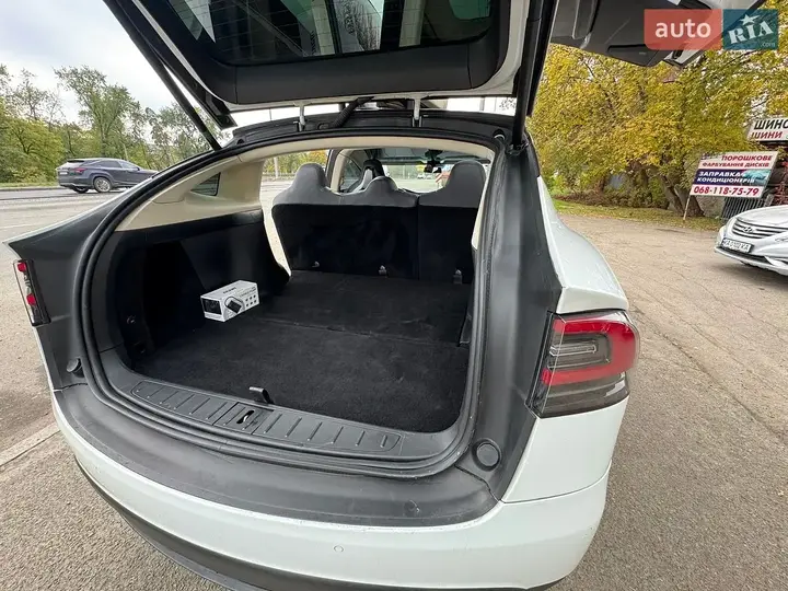 Tesla Model X 2016 photo 5