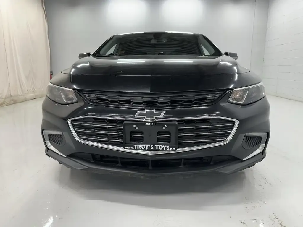 Chevrolet Malibu 2018 photo 2