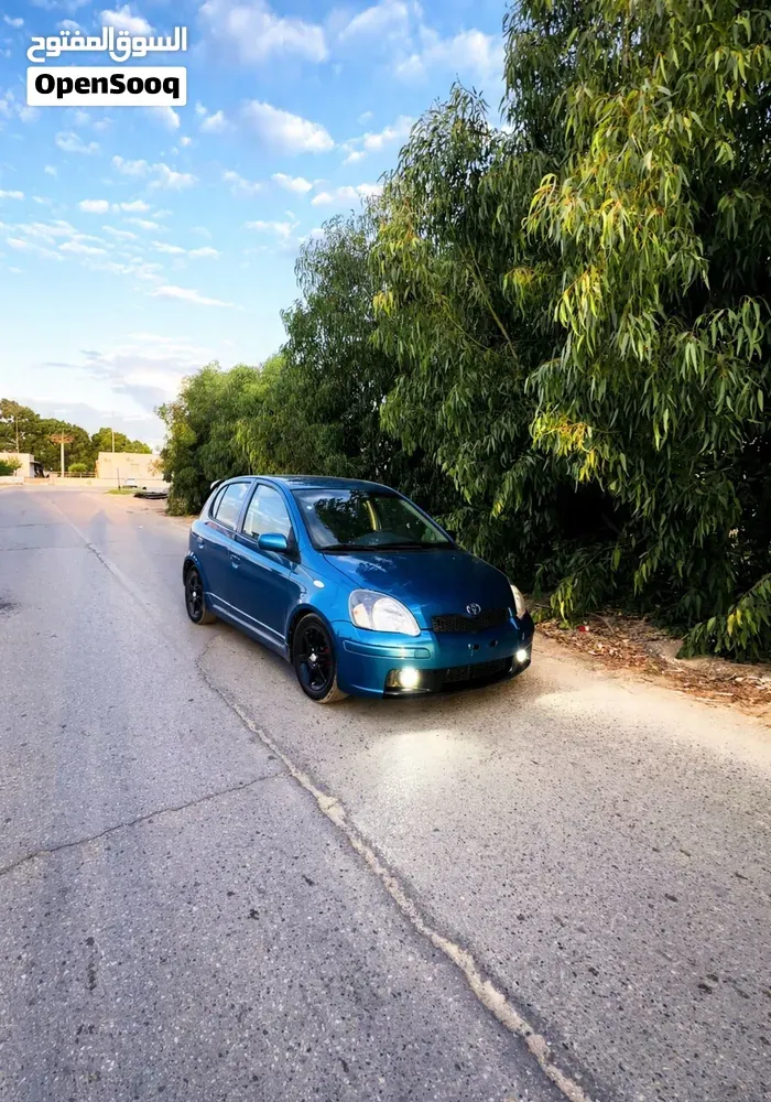 Toyota Yaris 2005 photo 2