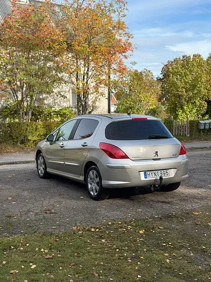 Peugeot 308 2008 photo 4
