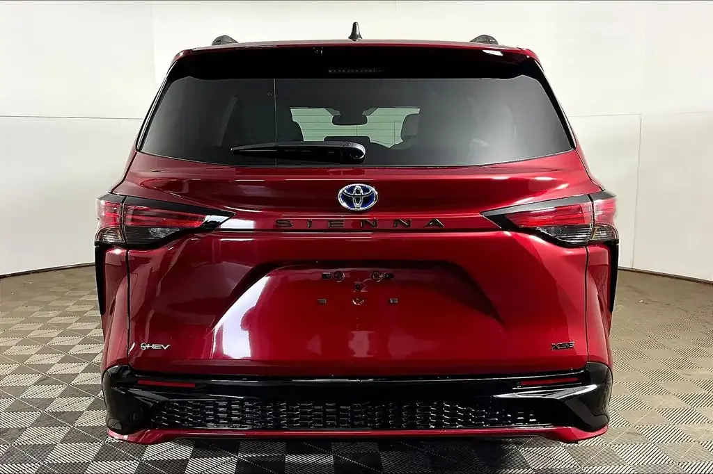 Toyota Sienna 2025 photo 4