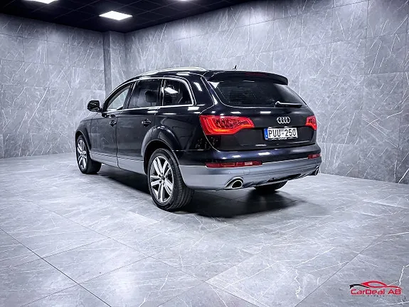 Audi Q7 2013 photo 5