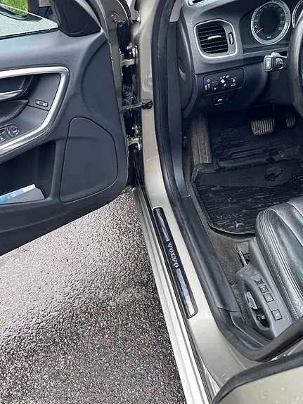 Volvo S60 2011 photo 2
