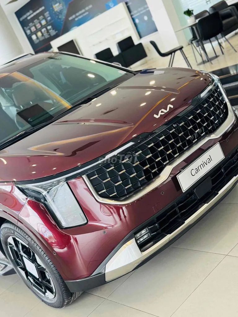 Kia Carnival 2025 photo 2