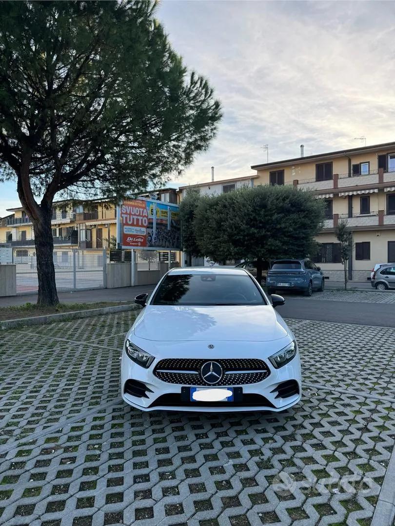 Mercedes-Benz A 180 2018 photo 2
