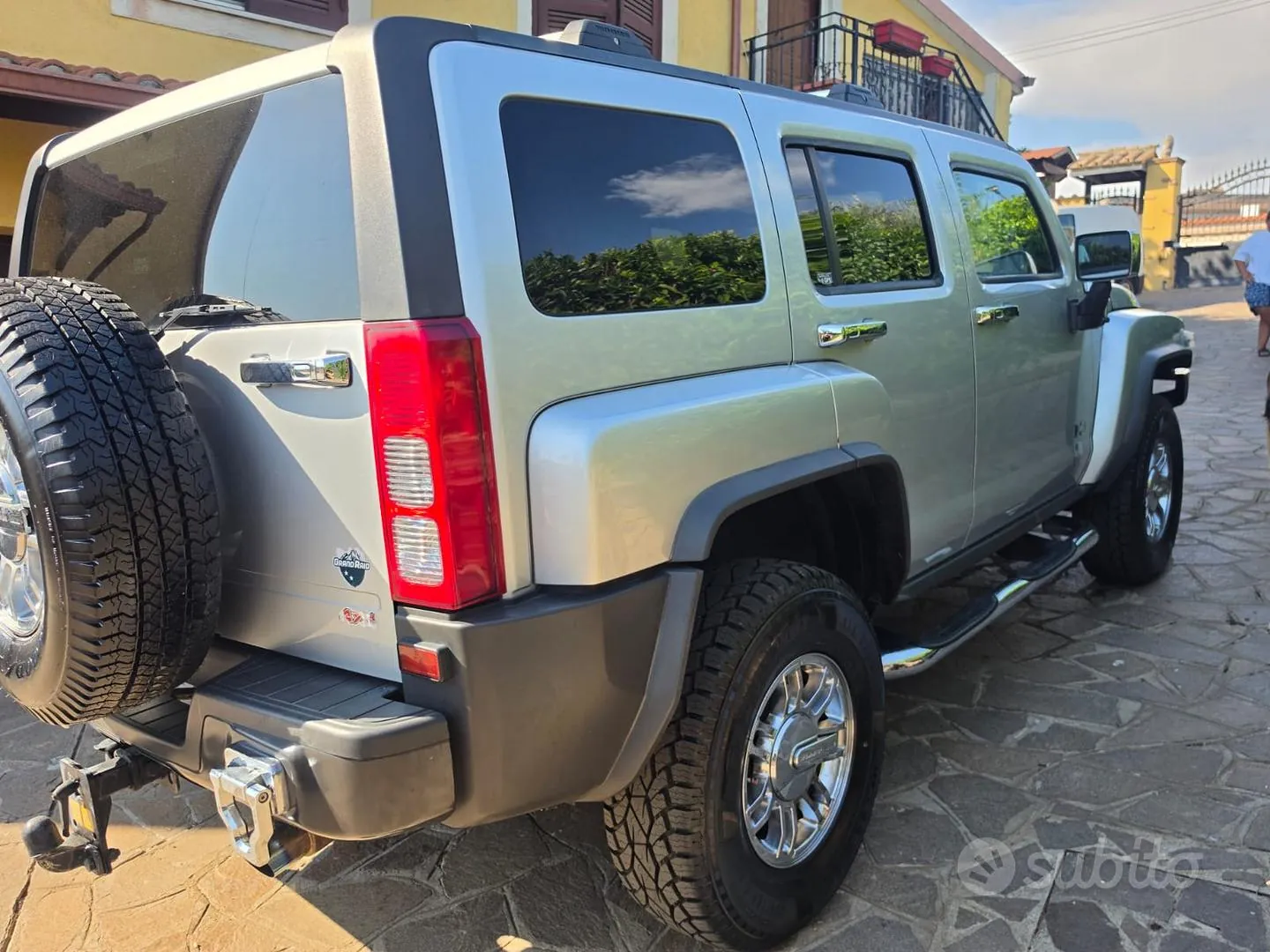 Hummer H3 2009 photo 3