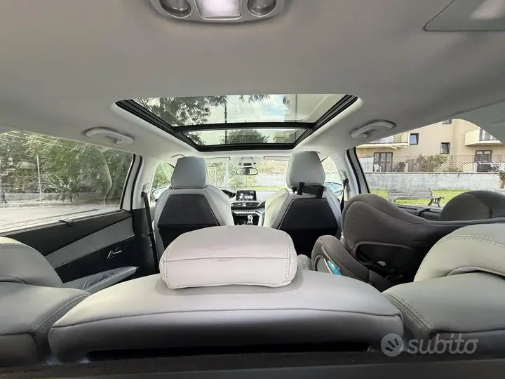 Peugeot 5008 2019 photo 4