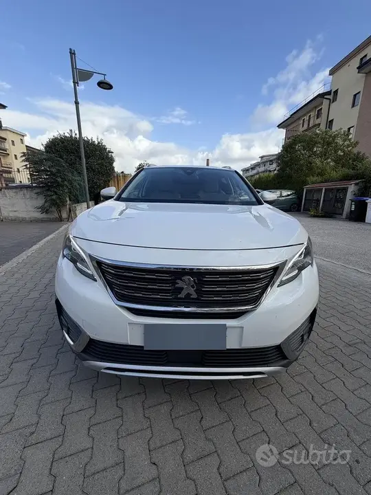Peugeot 5008 2019 photo 2