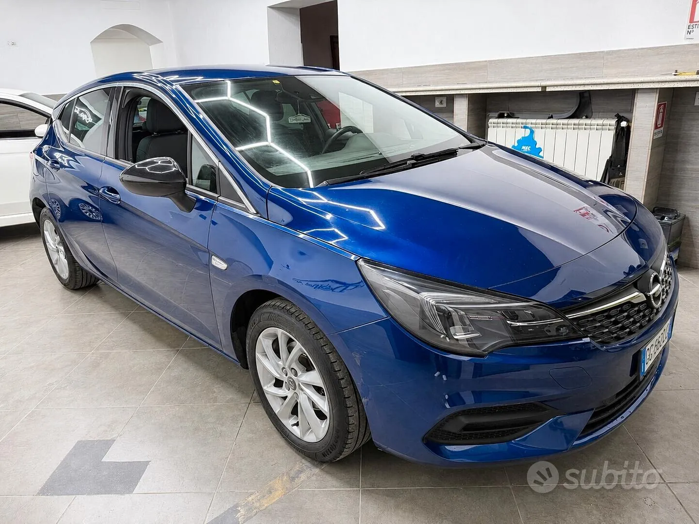 Opel Astra 2021 photo 2